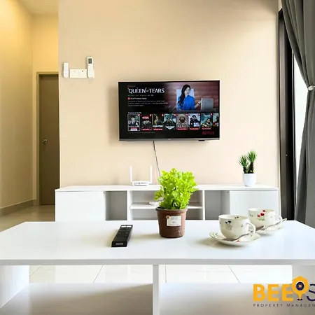 Youth City Residence Family Suite Klia Aeon Mall Nilai Usim Bagian luar foto