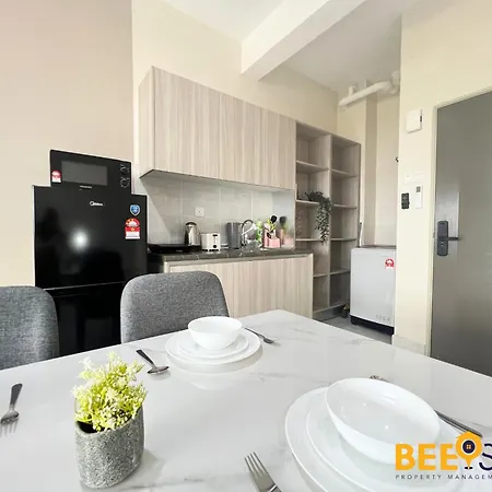 Youth City Residence Family Suite Klia Aeon Mall Nilai Usim Bagian luar foto