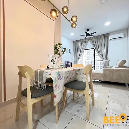 Youth City Residence Family Suite Klia Aeon Mall Nilai Usim Bagian luar foto