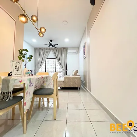 Youth City Residence Family Suite Klia Aeon Mall Nilai Usim Bagian luar foto
